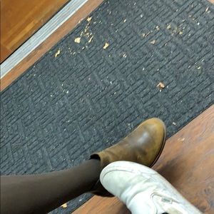 Meet your Posher, Dena